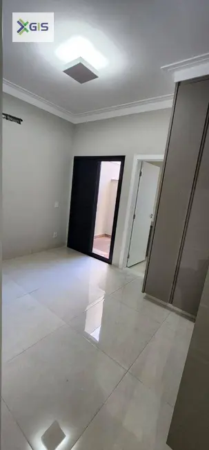 Casa de Condomínio com 3 quartos à venda, 275m2 em Village Damha Rio Preto III, Sao Jose Do Rio Preto - SP - imagem 8 Foto 8 de Casa de Condomínio com 3 quartos à venda, 275m2 em Village Damha Rio Preto III, Sao Jose Do Rio Preto - SP