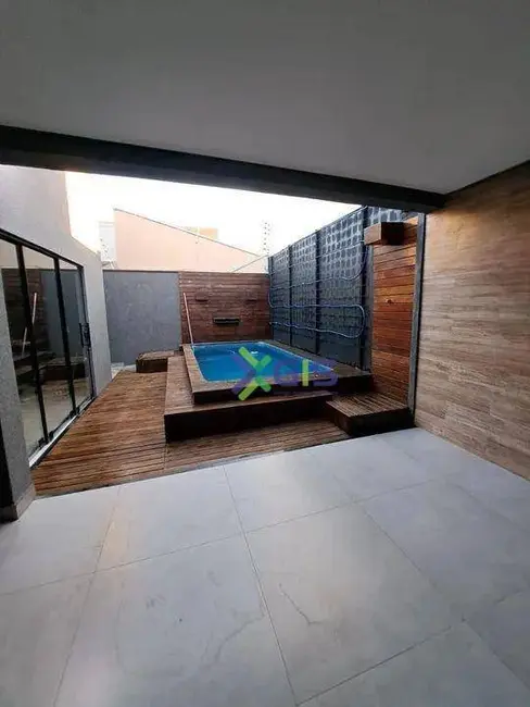 Foto 2 de Casa com 3 quartos à venda, 200m2 em Parque Residencial J. Macedo, Sao Jose Do Rio Preto - SP