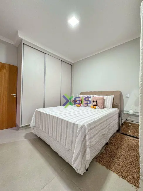 Foto 3 de Casa de Condomínio com 3 quartos à venda, 330m2 em Village Damha Rio Preto III, Sao Jose Do Rio Preto - SP