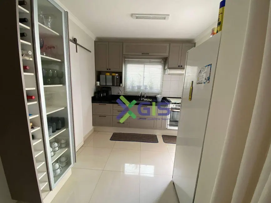 Casa de Condomínio com 3 quartos à venda, 200m2 em Jardim Tarraf II, Sao Jose Do Rio Preto - SP - imagem 7 Foto 7 de Casa de Condomínio com 3 quartos à venda, 200m2 em Jardim Tarraf II, Sao Jose Do Rio Preto - SP