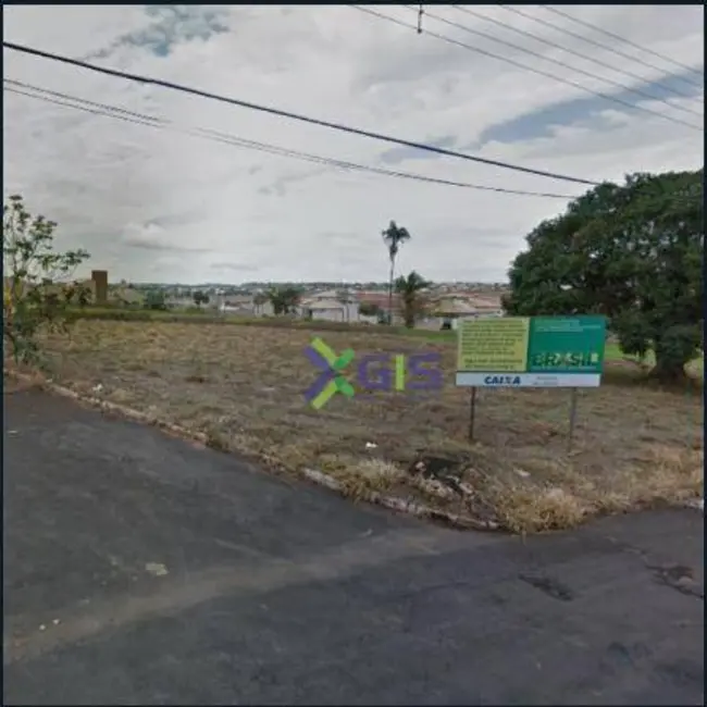 Foto 2 de Terreno / Lote à venda, 1077m2 em Fernandopolis - SP