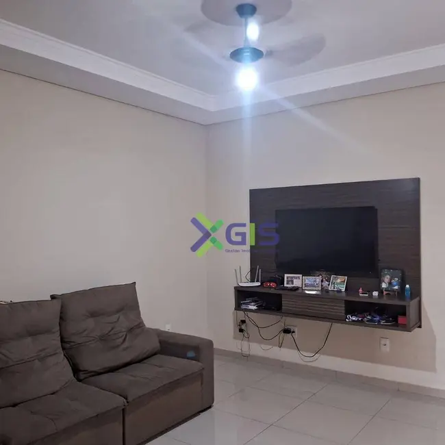 Foto 4 de Casa com 3 quartos à venda, 200m2 em Mirassol - SP