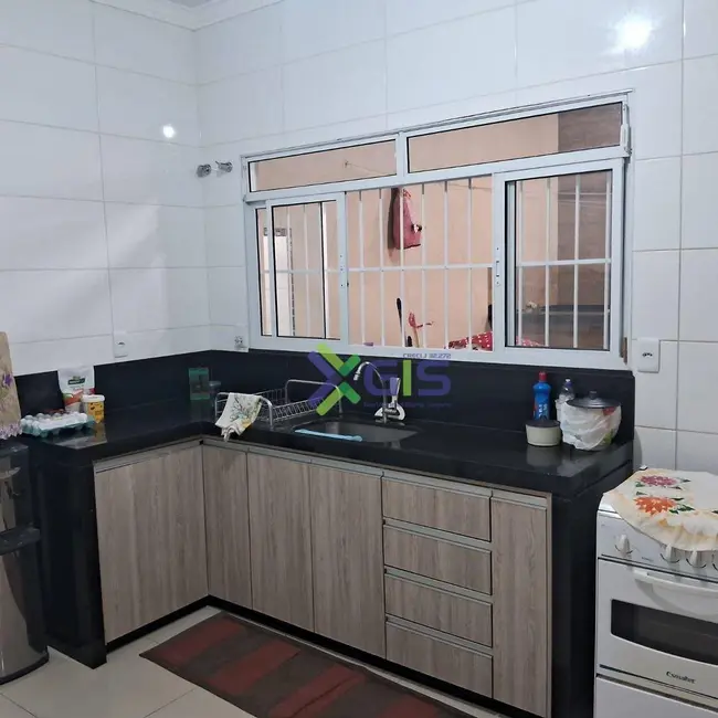 Foto 2 de Casa com 3 quartos à venda, 200m2 em Mirassol - SP