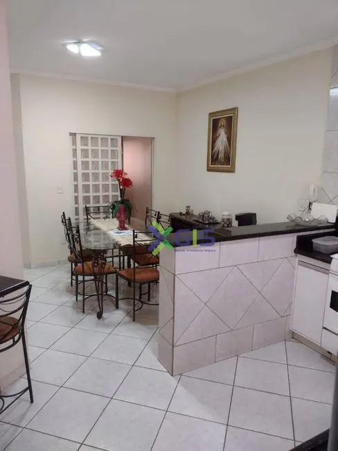 Foto 9 de Casa com 2 quartos à venda, 200m2 em Mirassol - SP