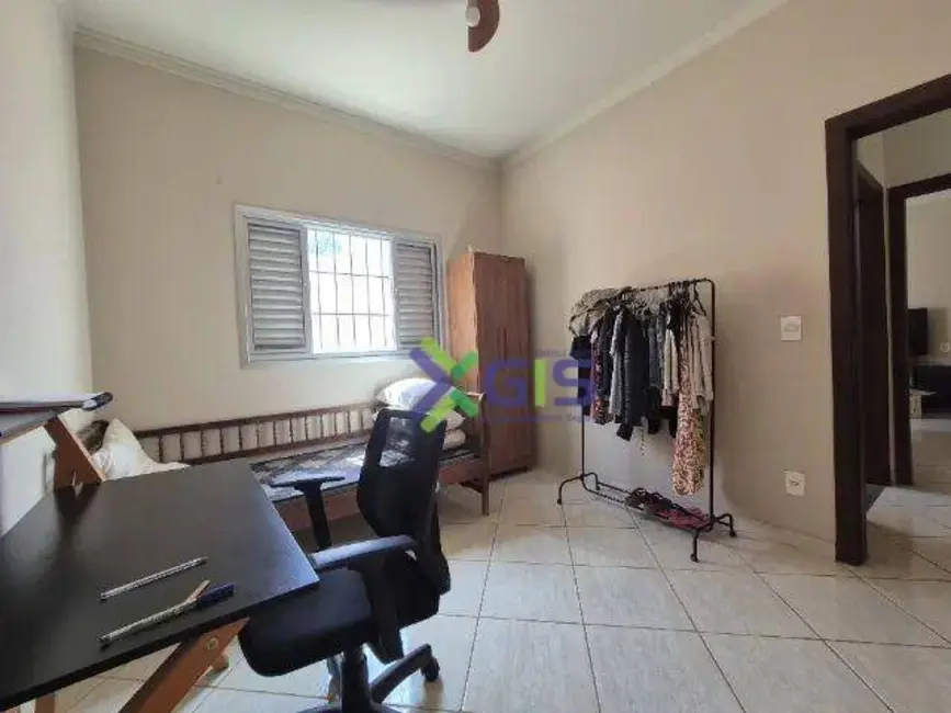 Foto 5 de Casa com 2 quartos à venda, 279m2 em Bady Bassitt - SP