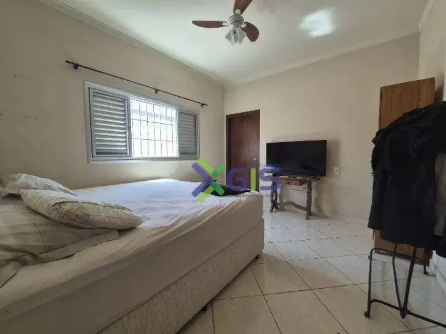 Foto 1 de Casa com 2 quartos à venda, 279m2 em Bady Bassitt - SP