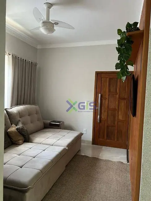 Foto 9 de Casa com 3 quartos à venda, 222m2 em Centro, Bady Bassitt - SP