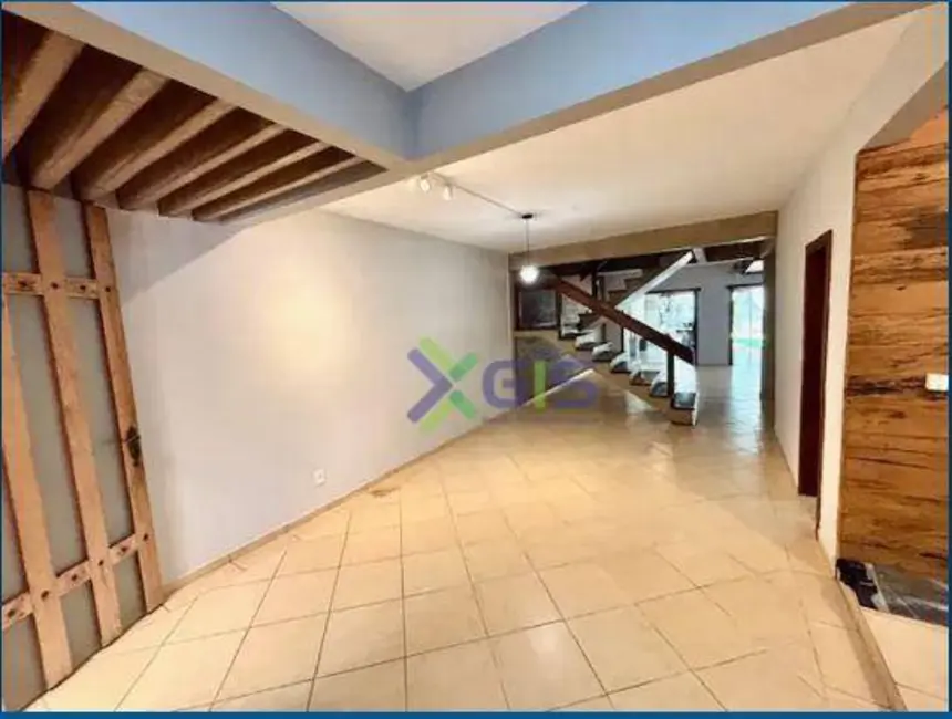 Sobrado com 3 quartos à venda e para alugar, 200m2 em Vila Nossa Senhora da Paz, Sao Jose Do Rio Preto - SP - imagem 4 Foto 4 de Sobrado com 3 quartos à venda e para alugar, 200m2 em Vila Nossa Senhora da Paz, Sao Jose Do Rio Preto - SP