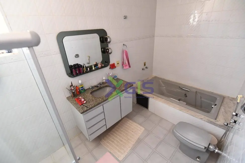 Foto 9 de Casa com 4 quartos à venda, 360m2 em Centro, Mirassol - SP