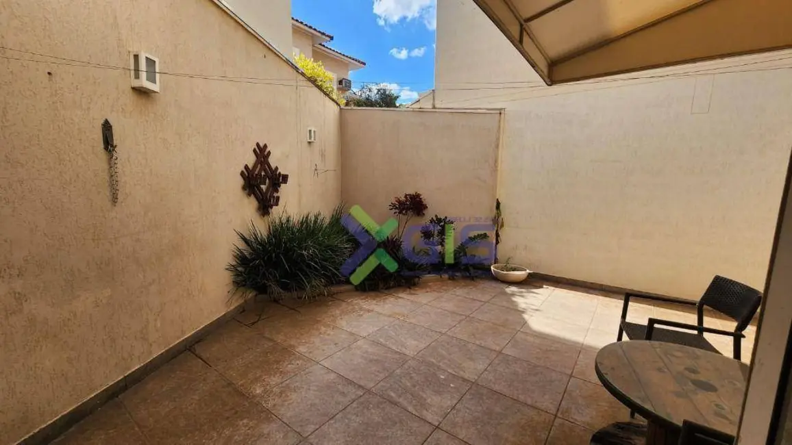 Casa de Condomínio com 3 quartos à venda, 125m2 em Jardim Tarraf II, Sao Jose Do Rio Preto - SP - imagem 5 Foto 5 de Casa de Condomínio com 3 quartos à venda, 125m2 em Jardim Tarraf II, Sao Jose Do Rio Preto - SP