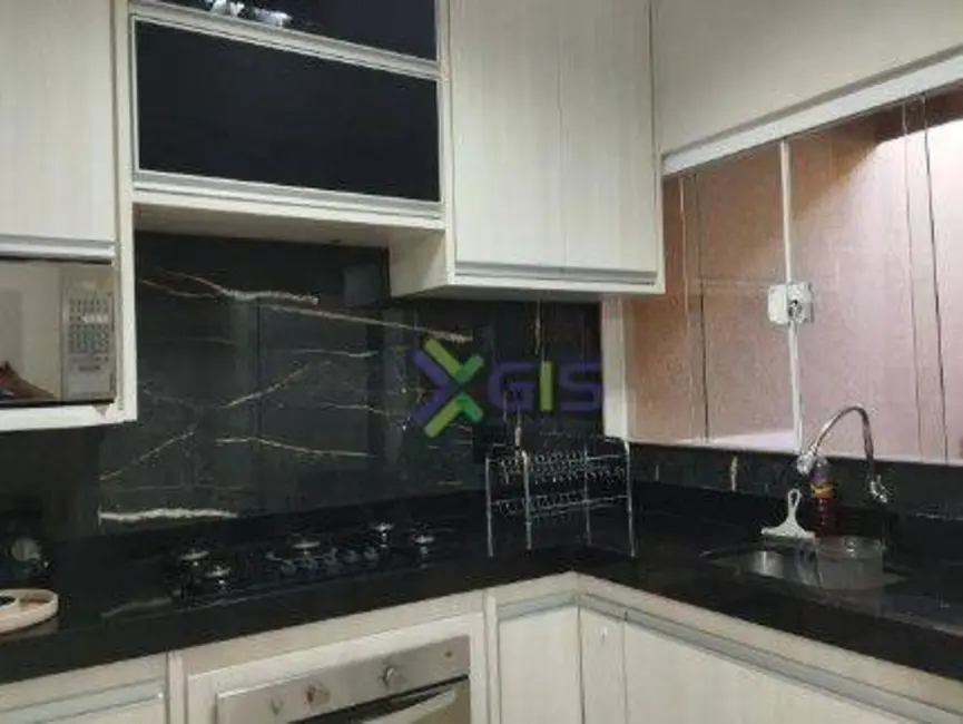 Casa de Condomínio com 3 quartos para alugar, 140m2 em Residencial Jardins, Sao Jose Do Rio Preto - SP - imagem 2 Foto 2 de Casa de Condomínio com 3 quartos para alugar, 140m2 em Residencial Jardins, Sao Jose Do Rio Preto - SP