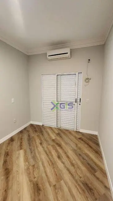 Casa de Condomínio com 3 quartos para alugar, 360m2 em Condomínio Vilage La Montagne, Sao Jose Do Rio Preto - SP - imagem 6 Foto 6 de Casa de Condomínio com 3 quartos para alugar, 360m2 em Condomínio Vilage La Montagne, Sao Jose Do Rio Preto - SP