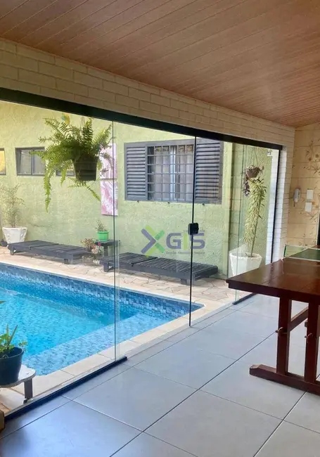 Foto 3 de Sobrado com 5 quartos à venda, 450m2 em Mirassol - SP