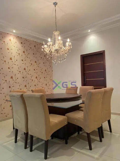 Casa com 3 quartos à venda, 220m2 em Vila Esplanada, Sao Jose Do Rio Preto - SP - imagem 4 Foto 4 de Casa com 3 quartos à venda, 220m2 em Vila Esplanada, Sao Jose Do Rio Preto - SP