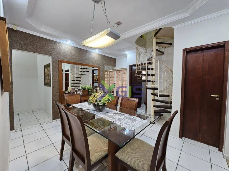 Casa com 4 quartos à venda, 268m2 em Parque Industrial, Sao Jose Do Rio Preto - SP - imagem 9 Foto 9 de Casa com 4 quartos à venda, 268m2 em Parque Industrial, Sao Jose Do Rio Preto - SP