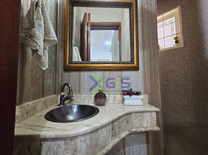 Casa com 4 quartos à venda, 268m2 em Parque Industrial, Sao Jose Do Rio Preto - SP - imagem 5 Foto 5 de Casa com 4 quartos à venda, 268m2 em Parque Industrial, Sao Jose Do Rio Preto - SP