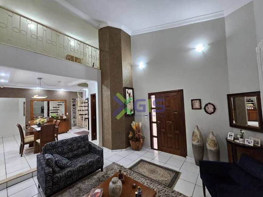 Casa com 4 quartos à venda, 268m2 em Parque Industrial, Sao Jose Do Rio Preto - SP - imagem 1 Foto 1 de Casa com 4 quartos à venda, 268m2 em Parque Industrial, Sao Jose Do Rio Preto - SP