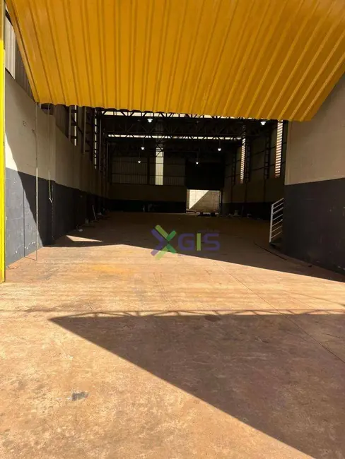 Armazém / Galpão para alugar, 1000m2 em Chácara Recreio Parque do Sabiá (Zona Rural), Sao Jose Do Rio Preto - SP - imagem 6 Foto 6 de Armazém / Galpão para alugar, 1000m2 em Chácara Recreio Parque do Sabiá (Zona Rural), Sao Jose Do Rio Preto - SP