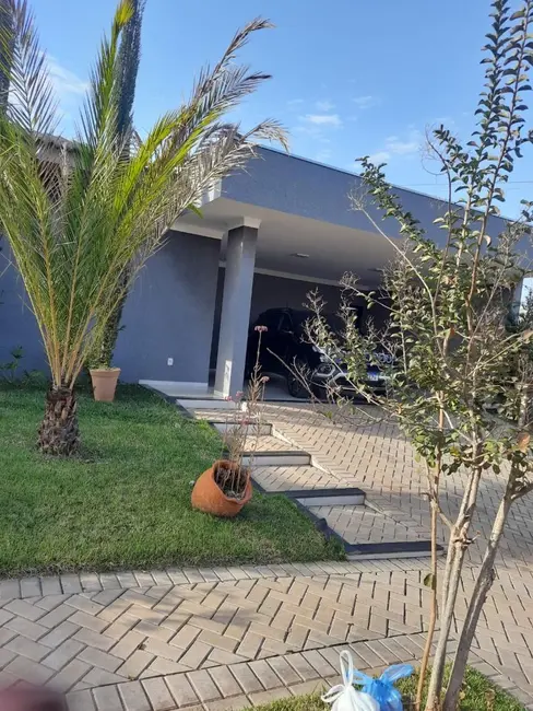 Foto 1 de Casa de Condomínio com 3 quartos à venda e para alugar, 200m2 em Sao Jose Do Rio Preto - SP