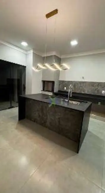 Foto 1 de Casa de Condomínio com 3 quartos à venda, 200m2 em Sao Jose Do Rio Preto - SP