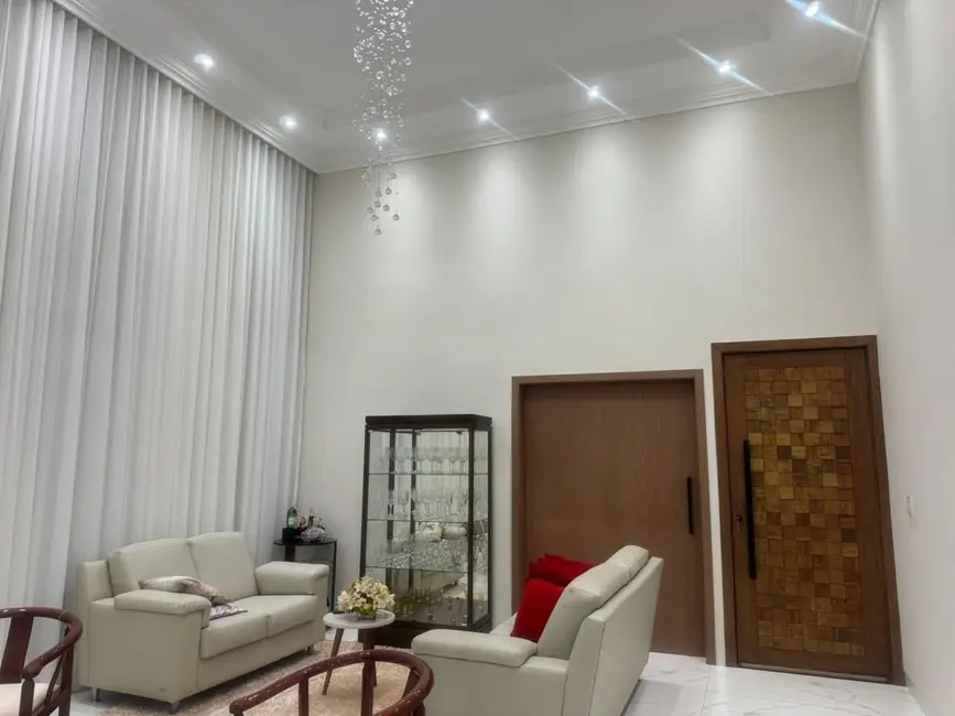 Foto 2 de Casa com 3 quartos à venda, 360m2 em Parque São Miguel, Sao Jose Do Rio Preto - SP