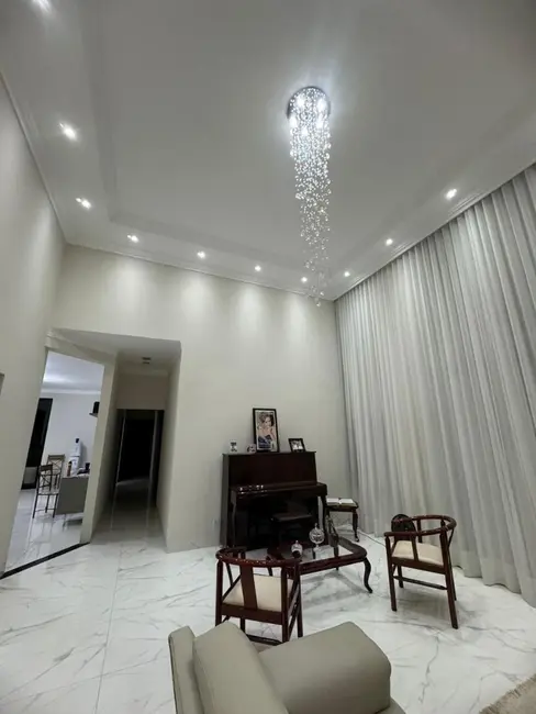 Foto 1 de Casa com 3 quartos à venda, 360m2 em Parque São Miguel, Sao Jose Do Rio Preto - SP