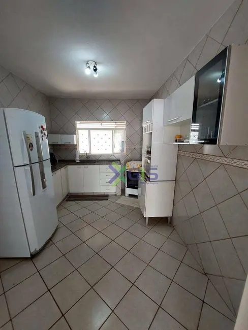 Foto 4 de Casa de Condomínio com 3 quartos à venda, 220m2 em Jardim Caparroz, Sao Jose Do Rio Preto - SP
