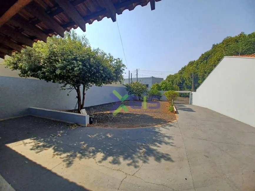 Foto 1 de Casa com 2 quartos para alugar, 360m2 em Jardim São Marco, Sao Jose Do Rio Preto - SP