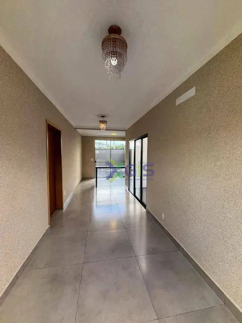 Foto 3 de Casa de Condomínio com 3 quartos à venda, 200m2 em Bady Bassitt - SP