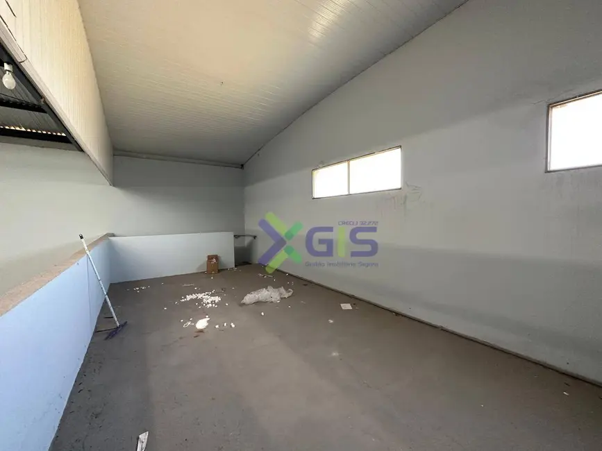 Foto 2 de Armazém / Galpão à venda, 390m2 em Cedral - SP