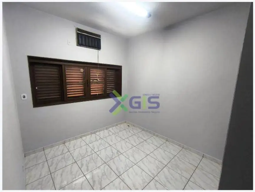 Foto 8 de Casa com 2 quartos para alugar, 250m2 em Parque Industrial, Sao Jose Do Rio Preto - SP