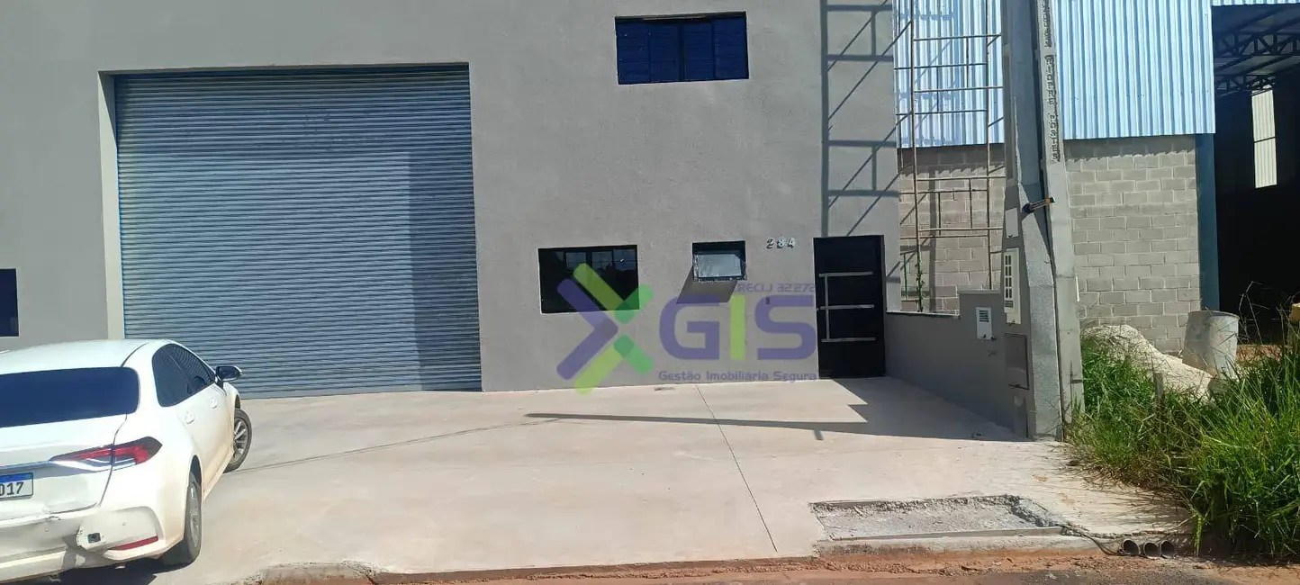 Armazém / Galpão para alugar, 800m2 em Chácara Recreio Parque do Sabiá (Zona Rural), Sao Jose Do Rio Preto - SP - imagem 8 Foto 8 de Armazém / Galpão para alugar, 800m2 em Chácara Recreio Parque do Sabiá (Zona Rural), Sao Jose Do Rio Preto - SP