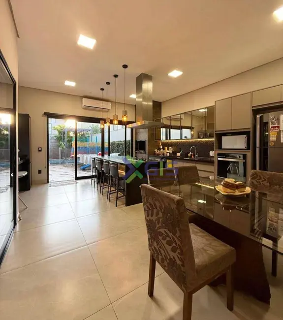 Foto 1 de Casa de Condomínio com 3 quartos à venda, 360m2 em Bady Bassitt - SP