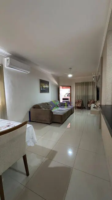 Foto 7 de Casa com 2 quartos à venda, 200m2 em Mirassol - SP