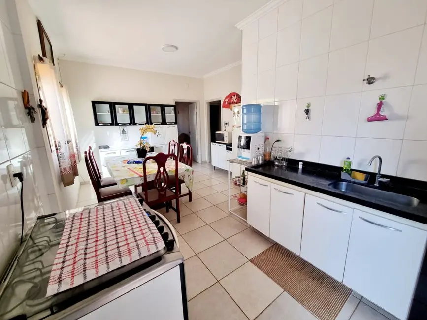Casa com 3 quartos à venda, 225m2 em Jardim Nazareth, Sao Jose Do Rio Preto - SP - imagem 9 Foto 9 de Casa com 3 quartos à venda, 225m2 em Jardim Nazareth, Sao Jose Do Rio Preto - SP