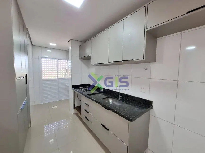 Apartamento com 3 quartos para alugar, 92m2 em Vila Sinibaldi, Sao Jose Do Rio Preto - SP - imagem 3 Foto 3 de Apartamento com 3 quartos para alugar, 92m2 em Vila Sinibaldi, Sao Jose Do Rio Preto - SP