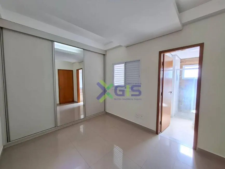 Apartamento com 3 quartos para alugar, 92m2 em Vila Sinibaldi, Sao Jose Do Rio Preto - SP - imagem 5 Foto 5 de Apartamento com 3 quartos para alugar, 92m2 em Vila Sinibaldi, Sao Jose Do Rio Preto - SP