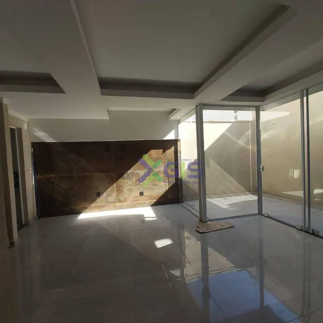 Foto 1 de Sobrado com 3 quartos à venda e para alugar, 200m2 em Jardim Yolanda, Sao Jose Do Rio Preto - SP