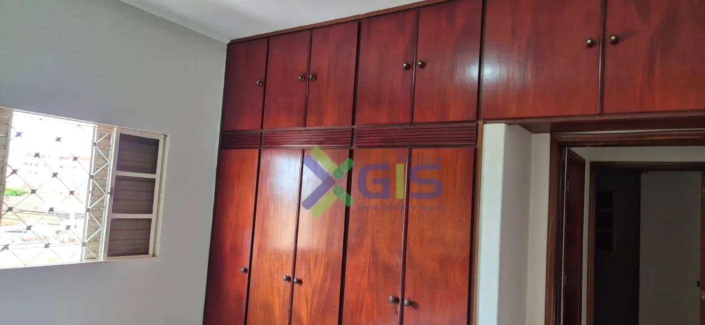 Sobrado com 2 quartos à venda, 180m2 em Vila São Judas Tadeu, Sao Jose Do Rio Preto - SP - imagem 2 Foto 2 de Sobrado com 2 quartos à venda, 180m2 em Vila São Judas Tadeu, Sao Jose Do Rio Preto - SP