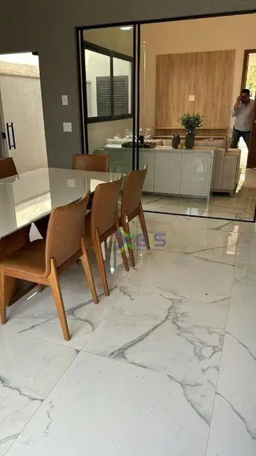 Foto 2 de Casa de Condomínio com 3 quartos à venda, 253m2 em Mirassol - SP