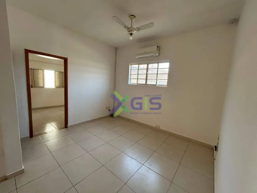Casa com 3 quartos para alugar, 120m2 em Bom Jardim, Sao Jose Do Rio Preto - SP - imagem 7 Foto 7 de Casa com 3 quartos para alugar, 120m2 em Bom Jardim, Sao Jose Do Rio Preto - SP