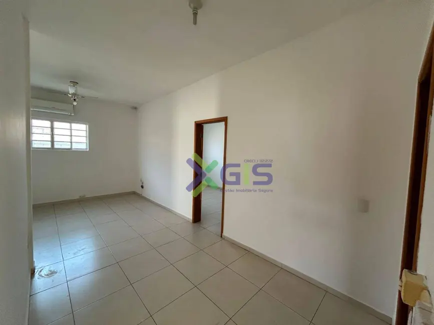 Casa com 3 quartos para alugar, 120m2 em Bom Jardim, Sao Jose Do Rio Preto - SP - imagem 5 Foto 5 de Casa com 3 quartos para alugar, 120m2 em Bom Jardim, Sao Jose Do Rio Preto - SP