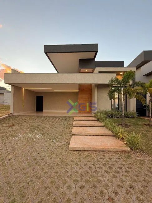 Casa de Condomínio com 3 quartos à venda, 320m2 em Mirassol - SP - imagem 2 Foto 2 de Casa de Condomínio com 3 quartos à venda, 320m2 em Mirassol - SP