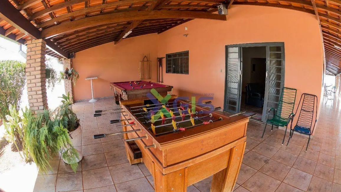 Foto 5 de Sítio / Rancho com 5 quartos à venda, 1040m2 em Fronteira - MG