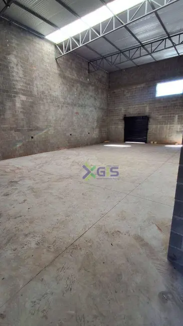 Armazém / Galpão para alugar, 200m2 em Bom Jardim, Sao Jose Do Rio Preto - SP - imagem 3 Foto 3 de Armazém / Galpão para alugar, 200m2 em Bom Jardim, Sao Jose Do Rio Preto - SP