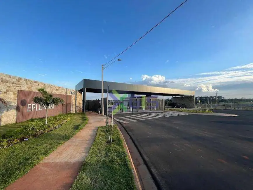 Foto 1 de Terreno / Lote à venda, 242m2 em Sao Jose Do Rio Preto - SP
