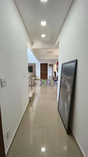 Foto 7 de Sobrado com 4 quartos à venda, 270m2 em Mirassol - SP