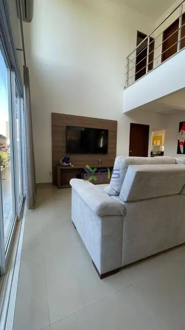 Foto 9 de Sobrado com 4 quartos à venda, 270m2 em Mirassol - SP
