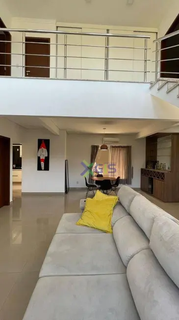 Foto 6 de Sobrado com 4 quartos à venda, 270m2 em Mirassol - SP