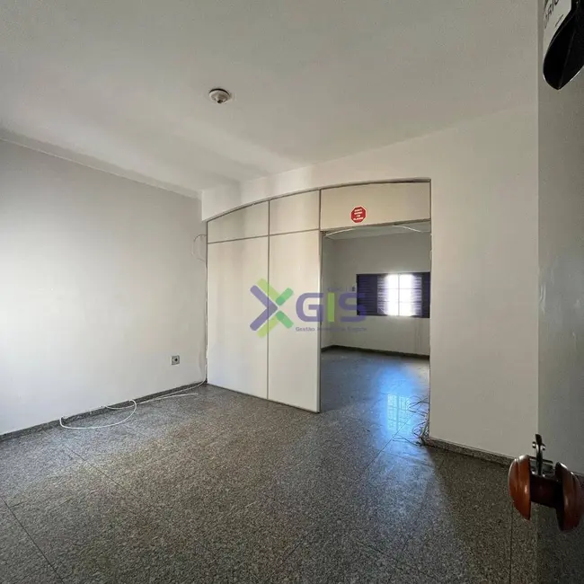 Sala Comercial à venda e para alugar, 150m2 em Centro, Sao Jose Do Rio Preto - SP - imagem 6 Foto 6 de Sala Comercial à venda e para alugar, 150m2 em Centro, Sao Jose Do Rio Preto - SP